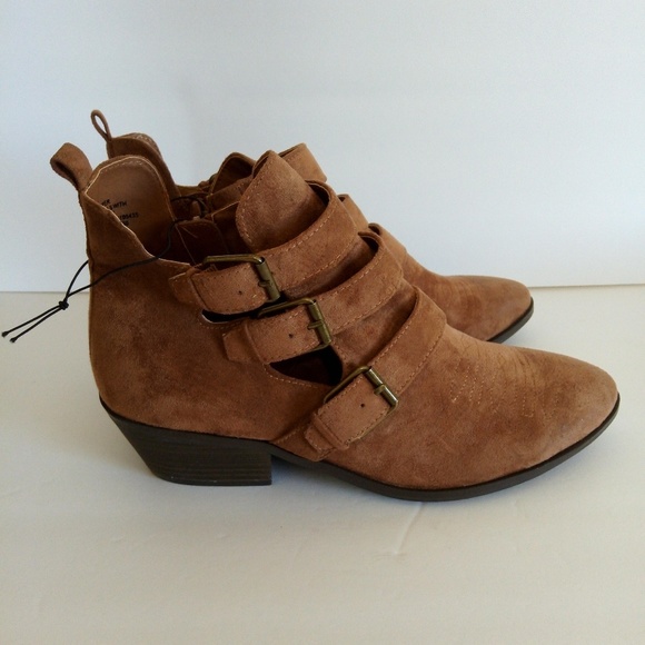 Women's Kelsey Triple Buckle Western Boots - Picture 4 of 7